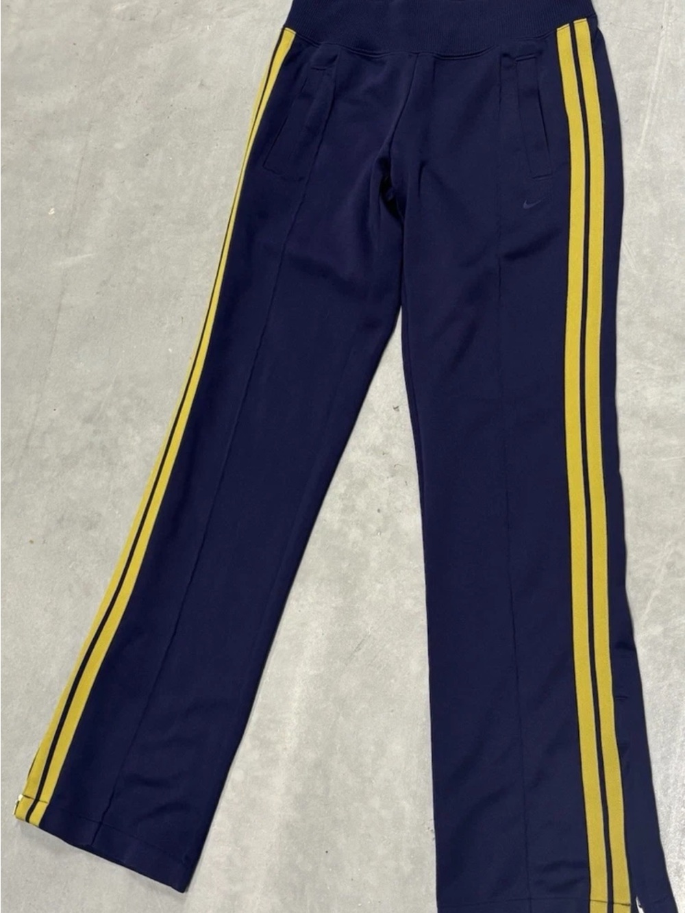 Nike The Athletic Dept Y2K Low Rise Flare Leg Track Pants Wmns SZ.XS Dark Blue